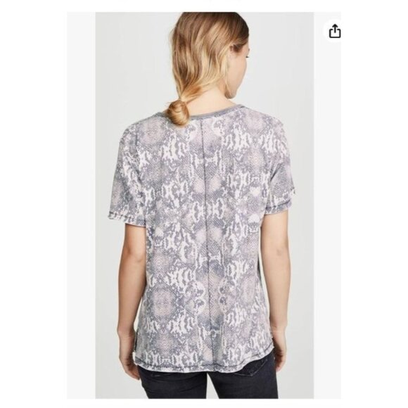 Free People Women's Gray Snake Print Short Sleeve Top Tourist Tee size medium - Picture 4 of 12